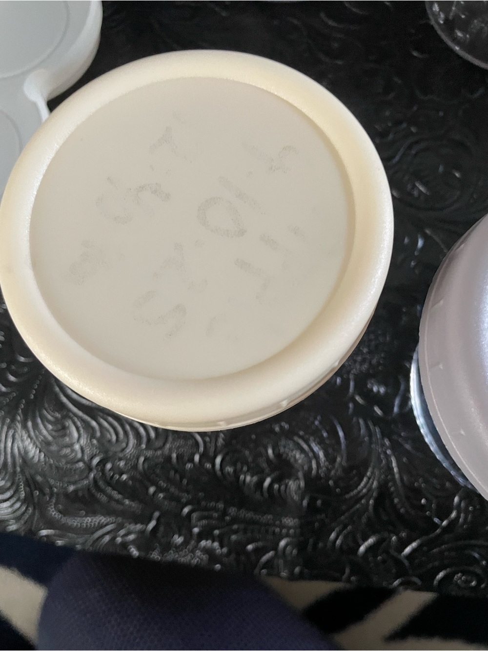 Silicone Baby Food Freezer Trays + Glass Storage Jars in Pastel Mix - Picture 8 of 10
